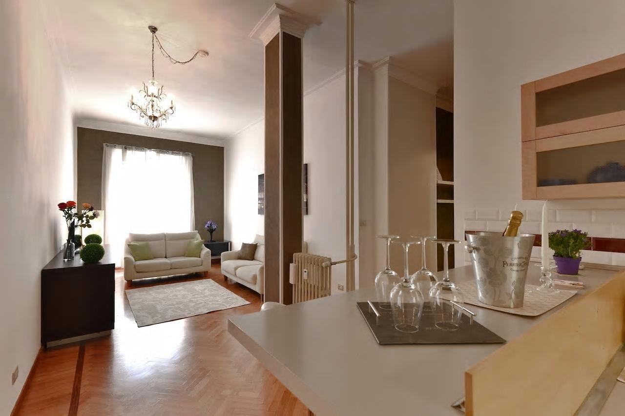 Meta Italy Da Silvia Apartment Milano Exterior foto